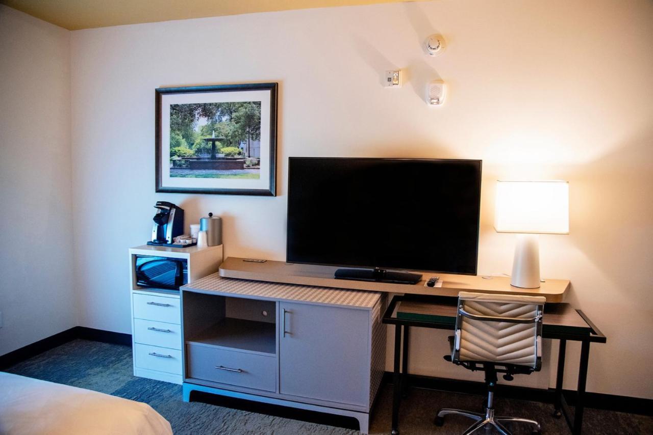 Holiday Inn & Suites - Savannah Airport - Pooler By Ihg Eksteriør billede